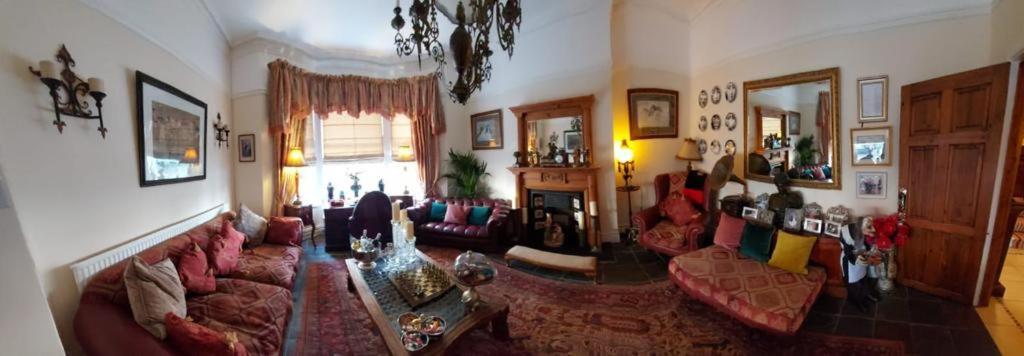 Olivia House Bed & Breakfast Porthcawl Exterior photo